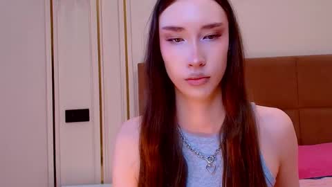 Annie online show from 05/25/26, 03:23