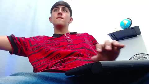 Snapshot of babymaik chatting on 02/17/25, 11:53 babymaik online show from 02/17/25, 11:53