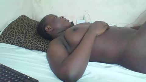 Snapshot of babymolly2 chatting on 05/01/26, 11:48 Rossy Kwekwe online show from 05/01/26, 11:48
