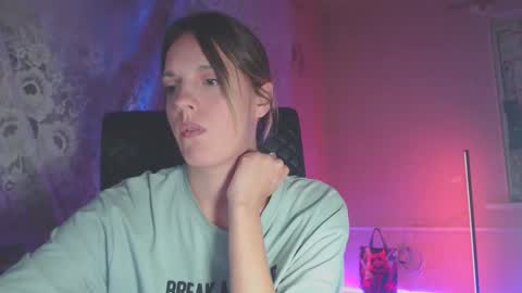 Sonya online show from 09/18/25, 06:10