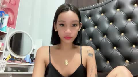 Snapshot of babynexy69 chatting on 01/18/26, 04:27 Nexie online show from 01/18/26, 04:27