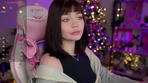 Nika online show from 12/28/24, 10:55