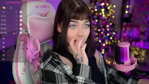 Nika online show from 01/05/25, 10:29