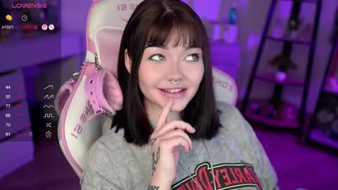 Nika online show from 02/21/25, 11:21