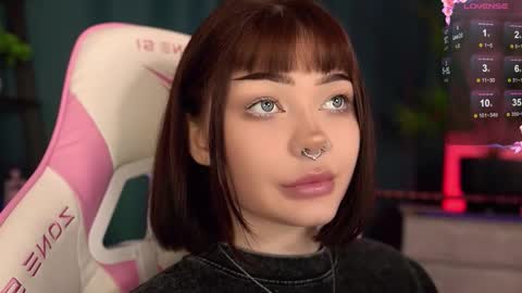 Nika online show from 10/10/25, 09:36