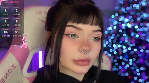 Nika online show from 12/20/25, 04:03