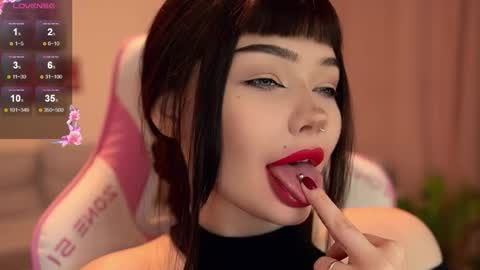 Nika online show from 04/10/26, 12:05