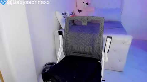 babysabrinaxx online show from 01/23/25, 04:04