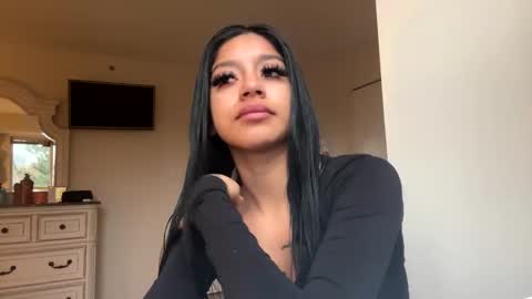 babyynaughty online show from 11/12/25, 11:14