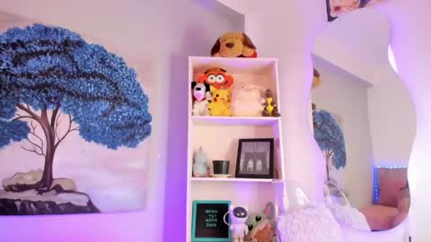 daya independent model online show from 04/16/26, 02:01