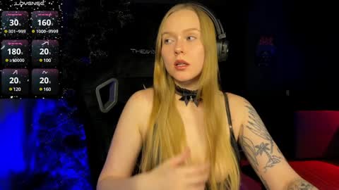 Snapshot of babyytonight chatting on 12/29/24, 07:53 NEXT STREAM 1AM GMT3 Alice online show from 12/29/24, 07:53