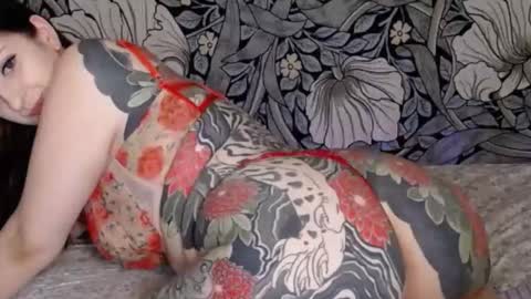 Ava online show from 09/25/25, 08:56