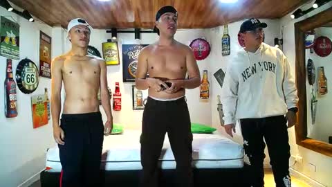 Snapshot of backyardigans chatting on 03/10/25, 01:01 backyardigans online show from 03/10/25, 01:01