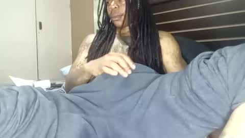 Snapshot of bad_dawgg chatting on 02/24/25, 09:09 rastafaria online show from 02/24/25, 09:09