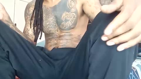 Snapshot of bad_dawgg chatting on 03/12/25, 08:41 rastafaria online show from 03/12/25, 08:41