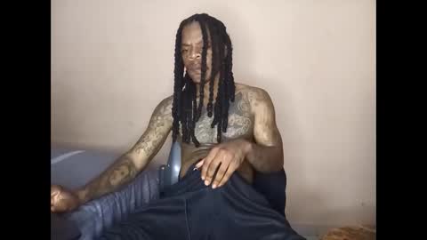 Snapshot of bad_dawgg chatting on 06/07/26, 02:10 rastafaria online show from 06/07/26, 02:10