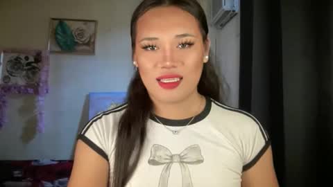 Snapshot of bad_kitty_amara chatting on 02/13/26, 12:39 AMARA - FOLLOW ME AND THUMBS UP online show from 02/13/26, 12:39