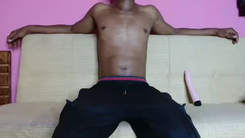 badaddo910342 online show from 04/05/26, 09:39