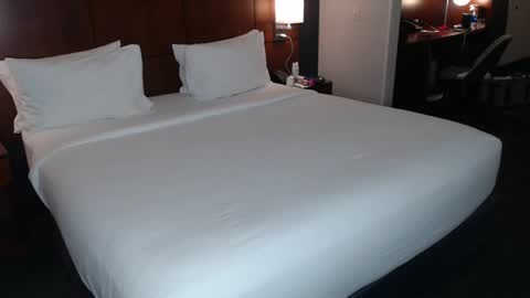 Snapshot of badboyson65 chatting on 03/09/25, 09:13 HotWifeFun32 online show from 03/09/25, 09:13