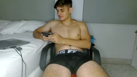 badbunny_69_ online show from 02/04/25, 05:53