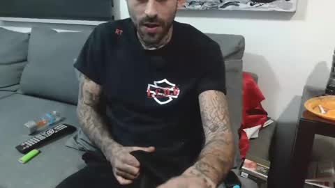 BadCouple  online show from 02/05/25, 02:29