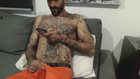 BadCouple  online show from 10/01/25, 12:38