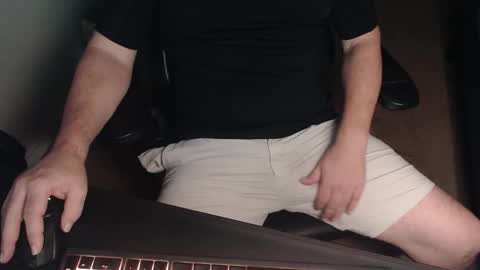 baddaddy77 online show from 11/10/25, 02:21