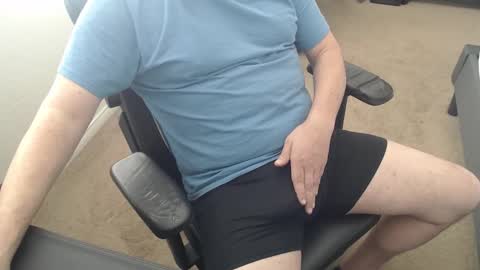 baddaddy77 online show from 02/26/26, 04:17