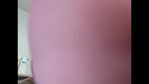 Snapshot of baddevil_dog chatting on 09/25/25, 10:35 baddevil_dog online show from 09/25/25, 10:35