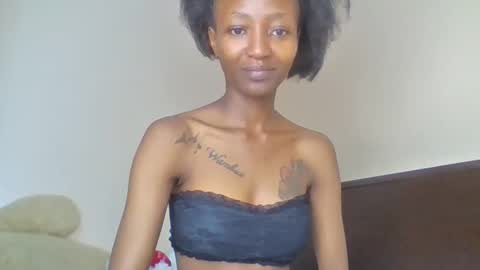 baddie_bunnie online show from 12/22/25, 08:33