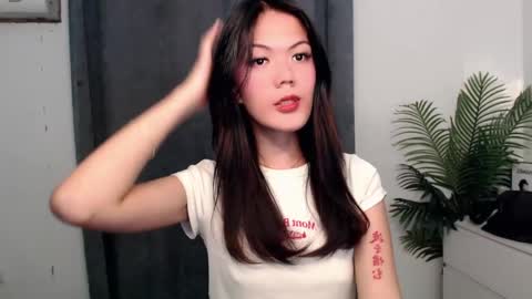 Snapshot of baddie_bunnyx chatting on 05/06/26, 12:32 Hello im your lovely Cheska online show from 05/06/26, 12:32