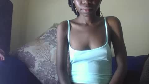 Snapshot of baddie_floxxy chatting on 02/17/26, 03:47 baddie_floxxy online show from 02/17/26, 03:47