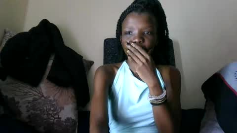 baddie_floxxy online show from 05/18/26, 04:07