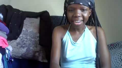 Snapshot of baddie_floxxy chatting on 06/18/26, 05:08 baddie_floxxy online show from 06/18/26, 05:08