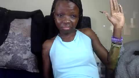 Snapshot of baddie_floxxy chatting on 06/19/26, 05:23 baddie_floxxy online show from 06/19/26, 05:23
