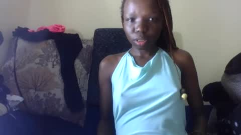 Snapshot of baddie_floxxy chatting on 07/19/26, 03:43 baddie_floxxy online show from 07/19/26, 03:43