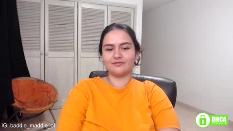 Snapshot of baddie_maddie_ chatting on 09/29/25, 07:13 want custom text me through my snap 3  online show from 09/29/25, 07:13