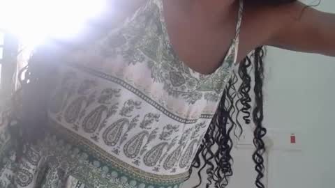 Snapshot of baddiebitchx chatting on 05/17/26, 08:01 baddiebitchx online show from 05/17/26, 08:01