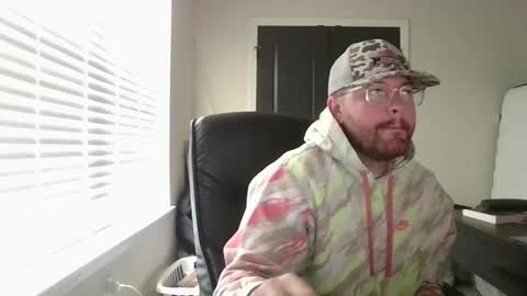 Snapshot of baddydaddy23 chatting on 09/15/25, 05:35 Jon online show from 09/15/25, 05:35