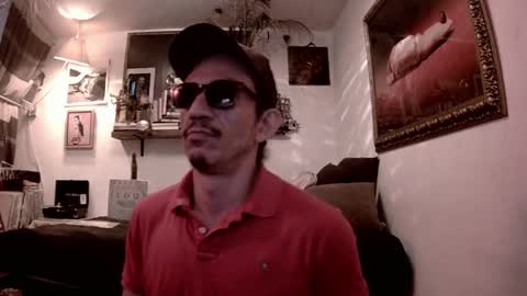 Snapshot of badhombremx chatting on 03/29/26, 03:39 Mexican livin Off the Wall online show from 03/29/26, 03:39