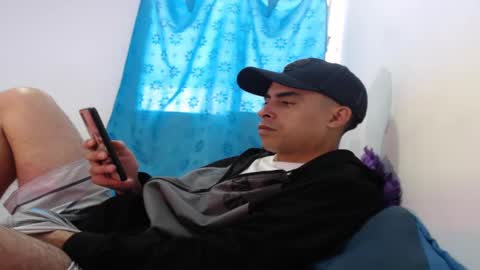 Snapshot of badjuanhot chatting on 12/04/24, 01:09 Juan Help us reach 100 likes online show from 12/04/24, 01:09