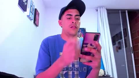 Snapshot of badjuanhot chatting on 12/14/24, 03:40 Juan Help us reach 100 likes online show from 12/14/24, 03:40