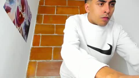 Snapshot of badjuanhot chatting on 12/25/24, 01:31 Juan Help us reach 100 likes online show from 12/25/24, 01:31