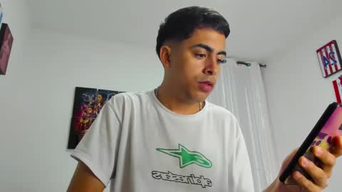 Snapshot of badjuanhot chatting on 12/27/24, 12:01 Juan Help us reach 100 likes online show from 12/27/24, 12:01