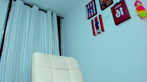 Snapshot of badjuanhot chatting on 12/29/24, 07:17 Juan Help us reach 100 likes online show from 12/29/24, 07:17