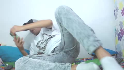 Snapshot of badjuanhot chatting on 01/09/25, 03:26 Juan Help us reach 100 likes online show from 01/09/25, 03:26