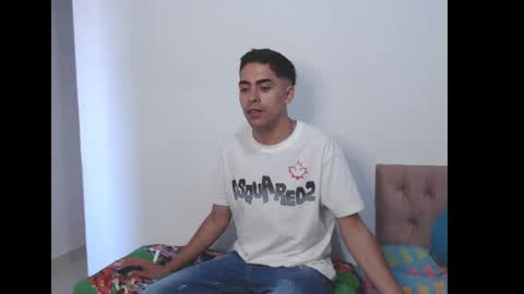 Snapshot of badjuanhot chatting on 01/12/25, 12:23 Juan Help us reach 100 likes online show from 01/12/25, 12:23