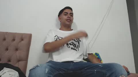 Snapshot of badjuanhot chatting on 01/15/25, 05:19 Juan Help us reach 100 likes online show from 01/15/25, 05:19