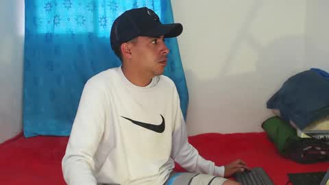 Snapshot of badjuanhot chatting on 02/07/25, 01:01 Juan Help us reach 100 likes online show from 02/07/25, 01:01