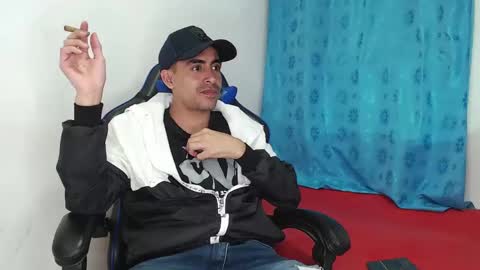 Snapshot of badjuanhot chatting on 03/06/25, 02:51 Juan Help us reach 100 likes online show from 03/06/25, 02:51